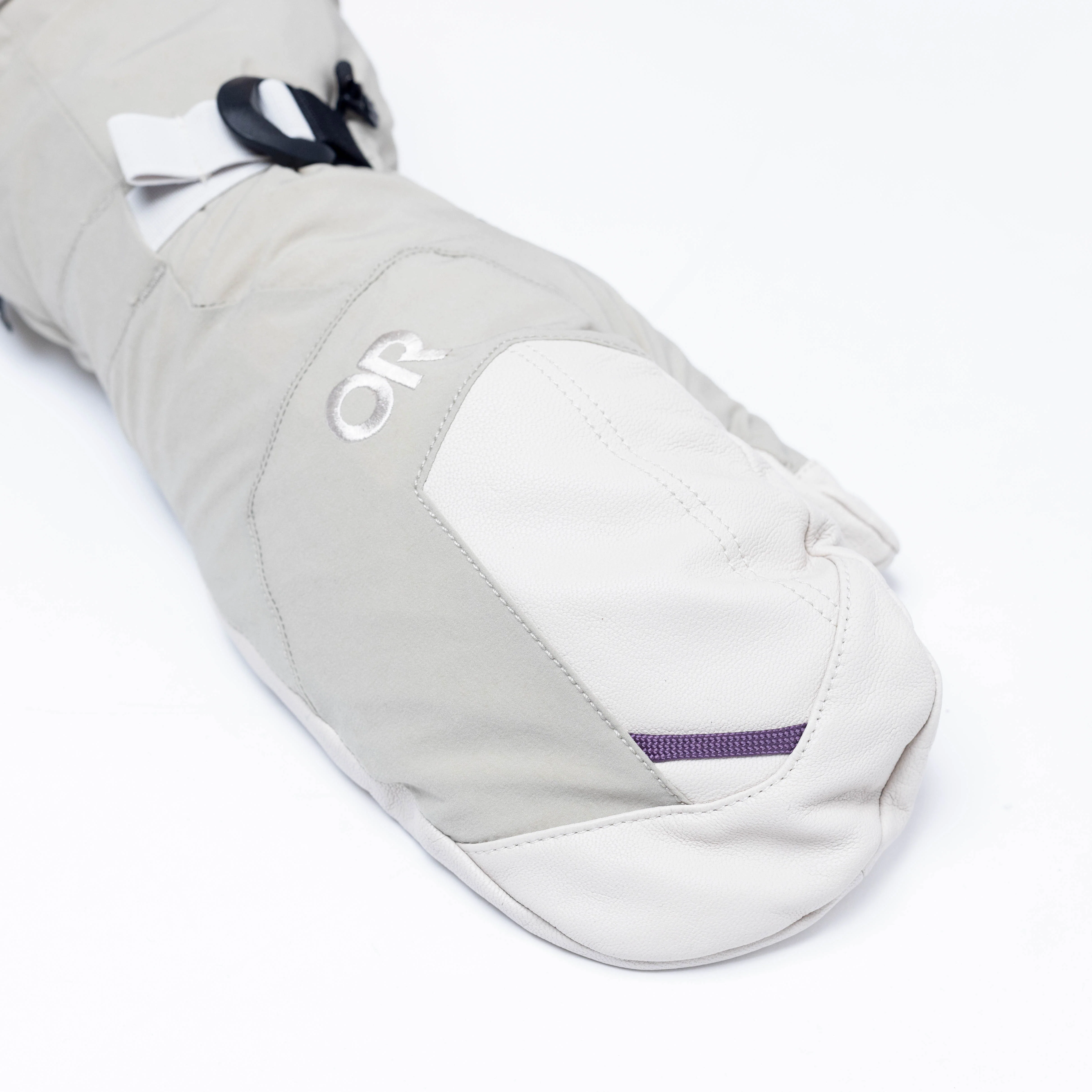 Arete Modular GORE-TEX Mitts - Image 13