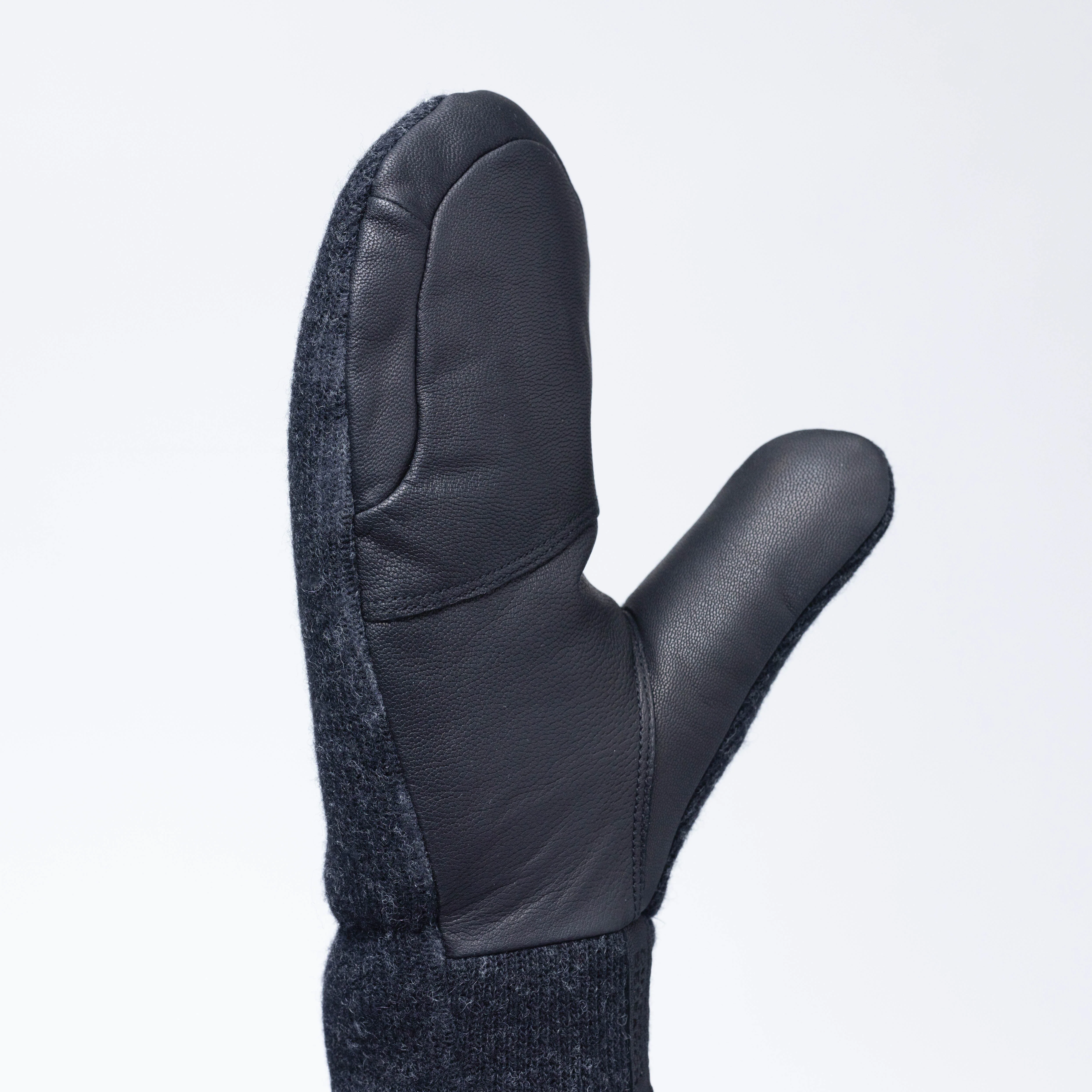 Flurry Solstice Mitts - Image 7