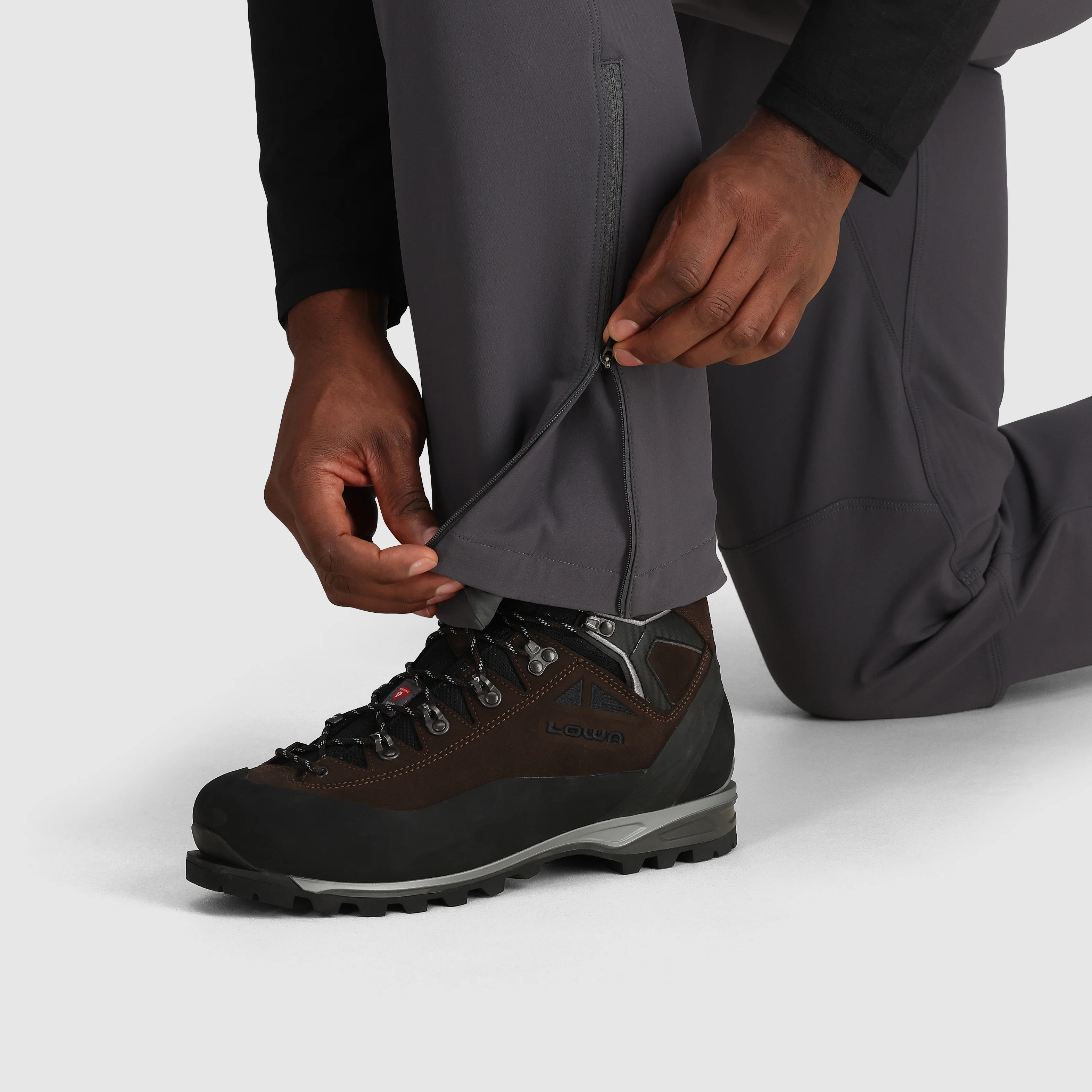 Men's Cirque III Pants - Image 11