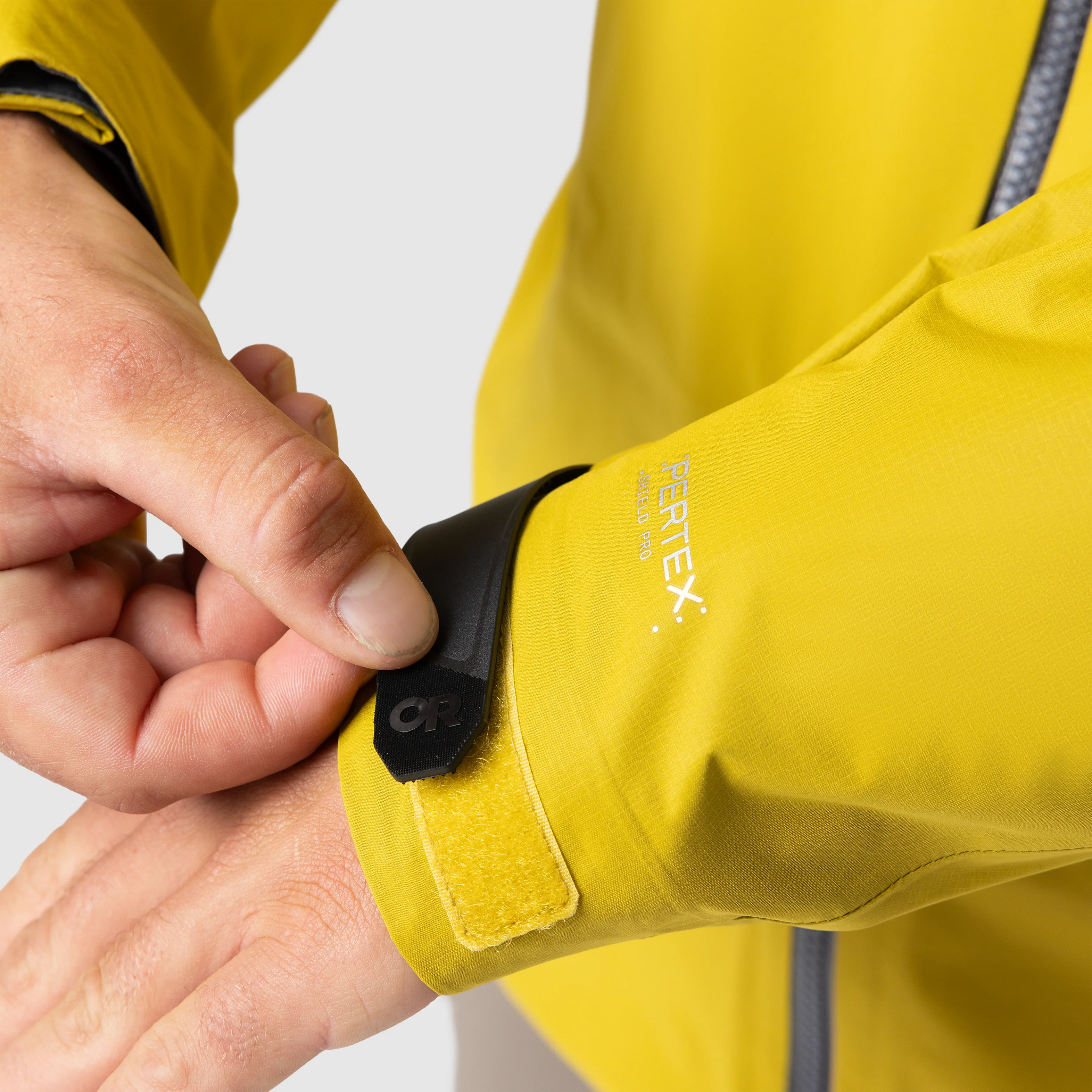 Men's SkyChaser Jacket - Image 9