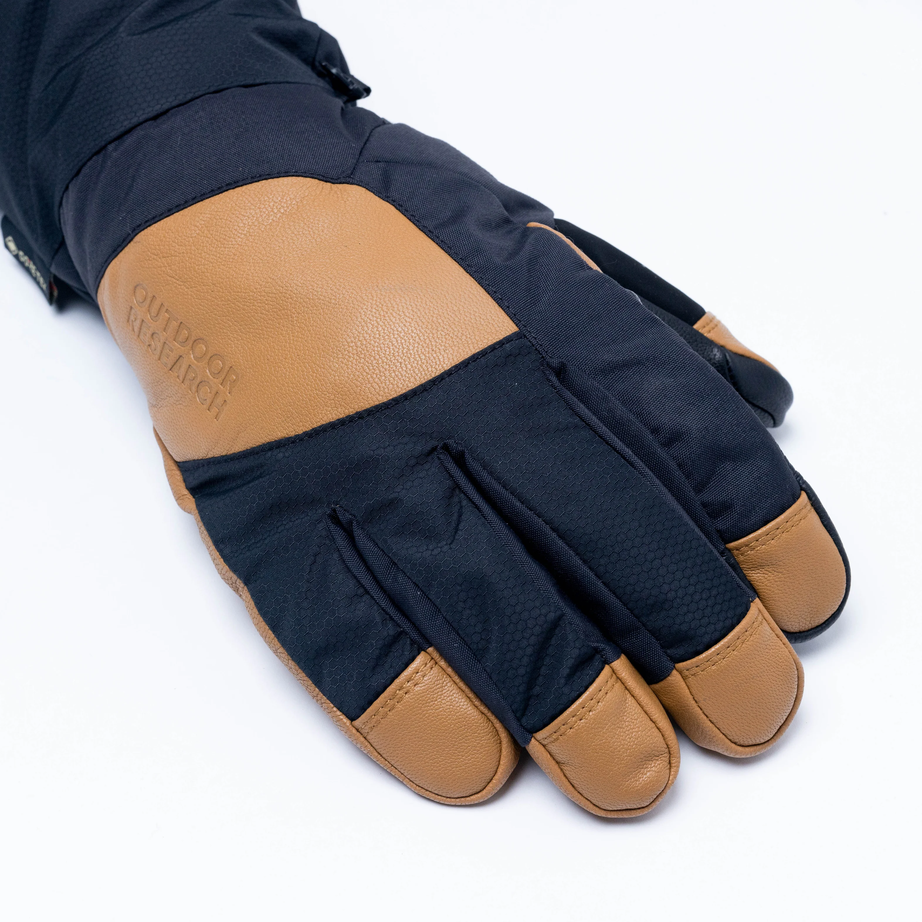 Prevail Heated GORE-TEX Gloves - Image 9
