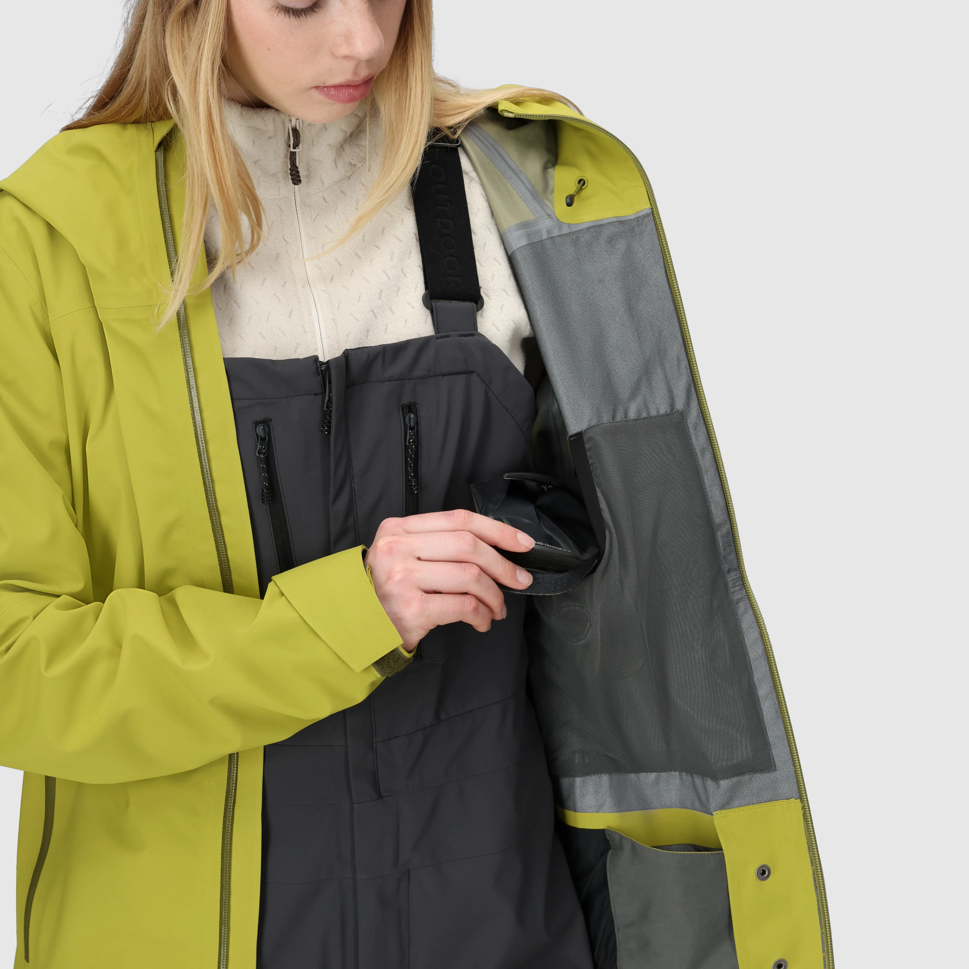 Women's Limited Edition Cloudchaser 3L Jacket - Image 26