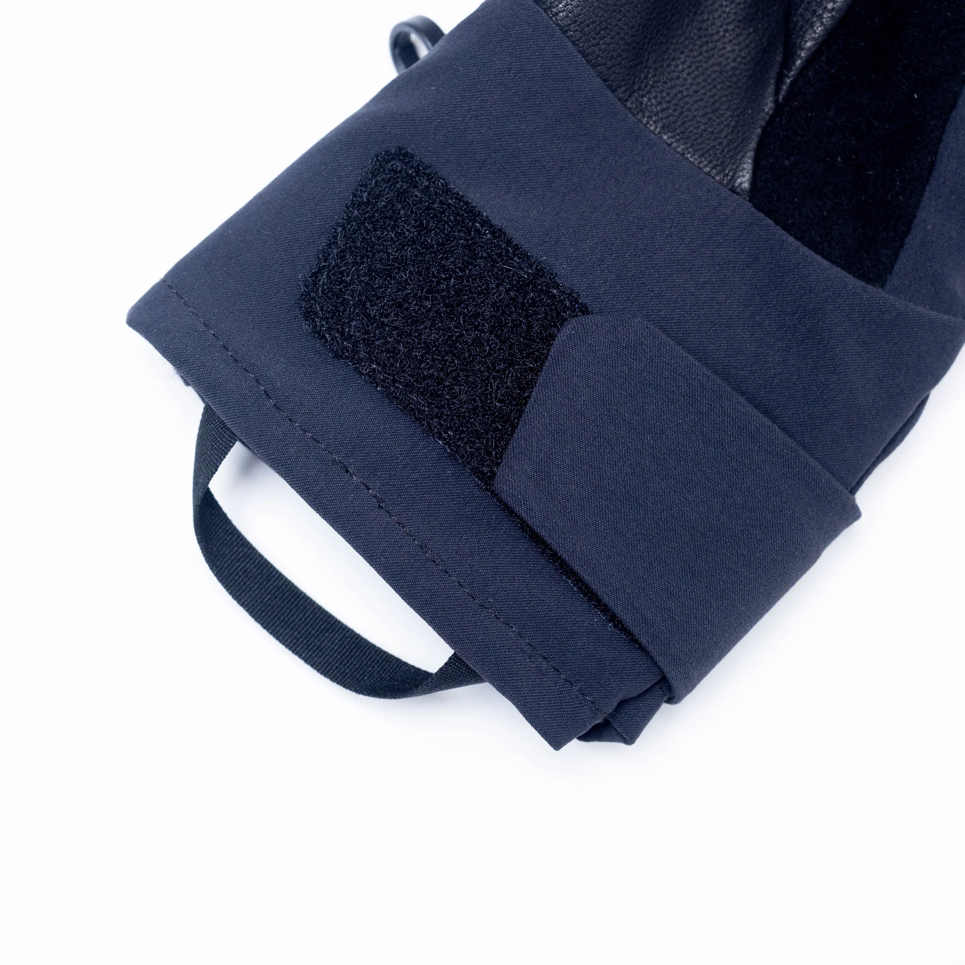 Women's Extravert Gloves - Image 3