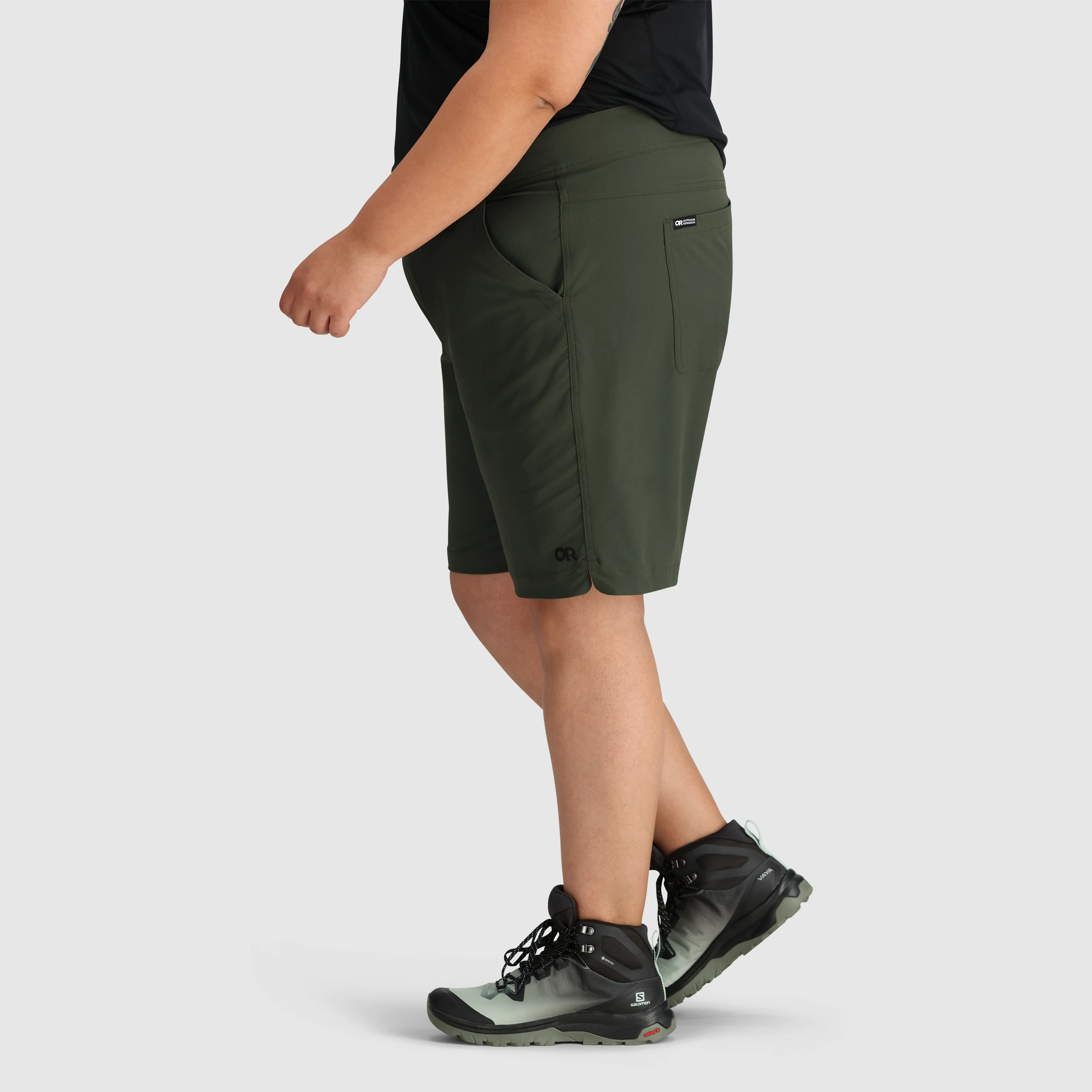 Women's Ferrosi Plus Size Shorts - 9" - Image 11