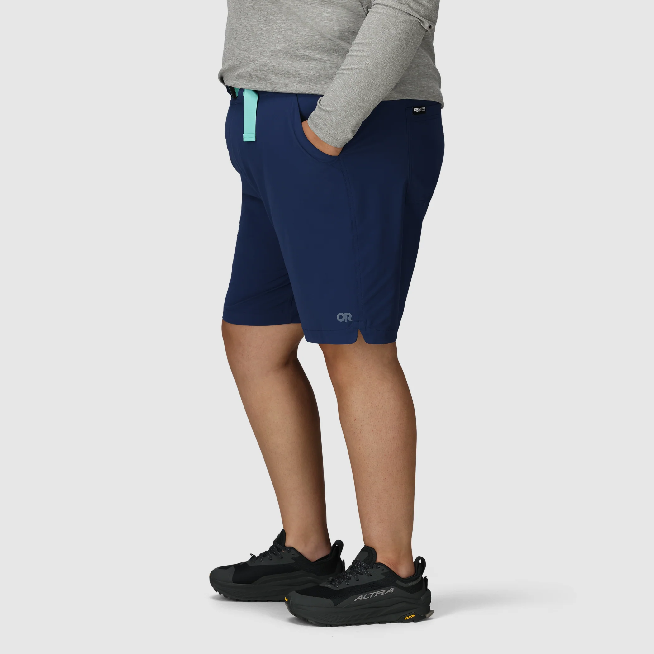 Women's Ferrosi Plus Size Shorts - 9" - Image 23